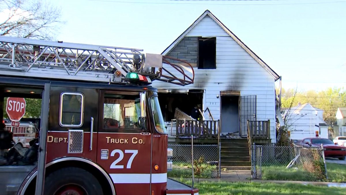 Woman Dies in Roseland House Fire – NBC Chicago