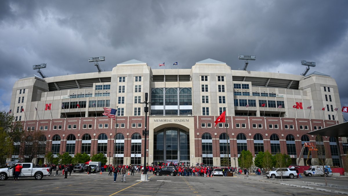 Nebraska Sells 83,000 Tickets for Women’s Volleyball Game at Memorial