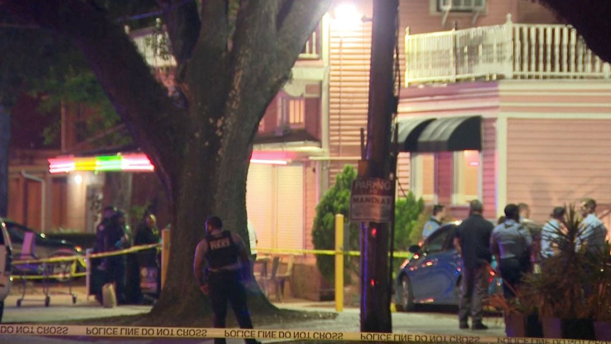 New Orleans Shooting Kills Waiter, Injures Tourist From Chicago – NBC Chicago - Vimarsana News