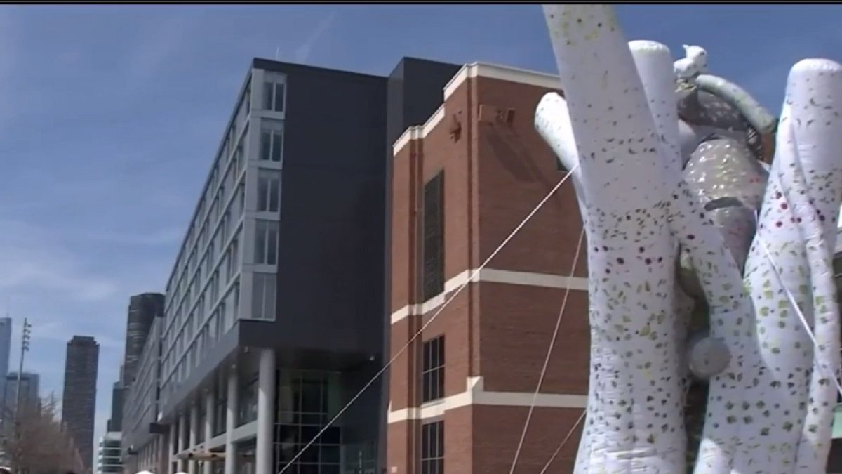 EXPO Chicago, a Giant Contemporary Art Expo is Coming to Navy Pier This