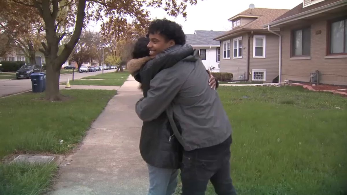 Couple Meets Good Samaritan Who Intervened During Brutal Assault Downtown Chicago – NBC Chicago - Vimarsana News
