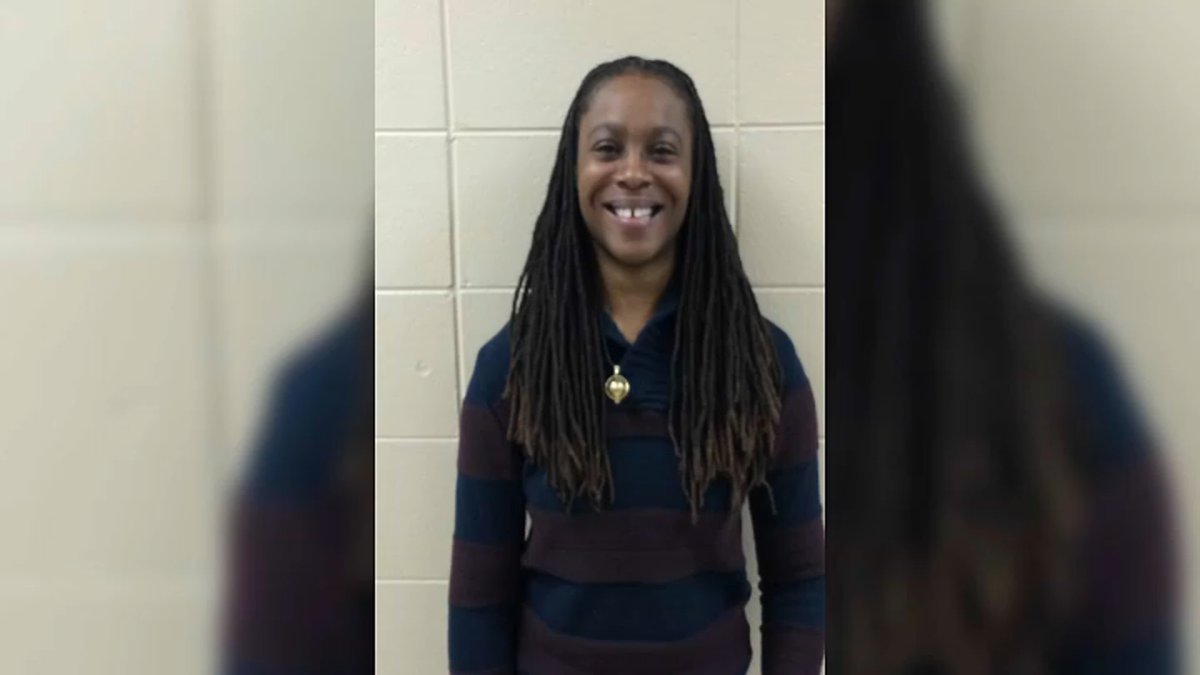 Assistant Principal at Brookwood School Killed in Dan Ryan Crash – NBC Chicago - Vimarsana News