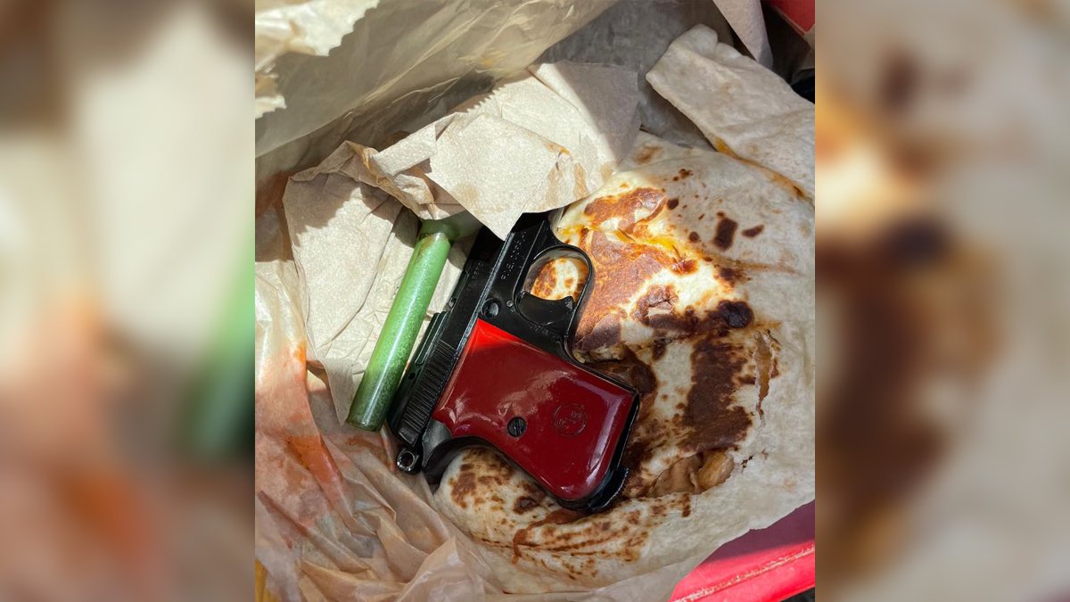 Gun Found in Taco Bell Quesadilla During Traffic Stop – NBC Chicago - Vimarsana News
