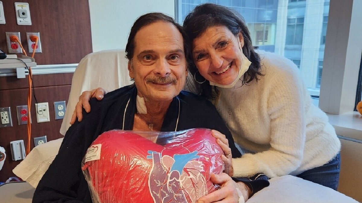 New ‘Heart in a Box’ Transplant Technology Saves Prospect Heights Man’s