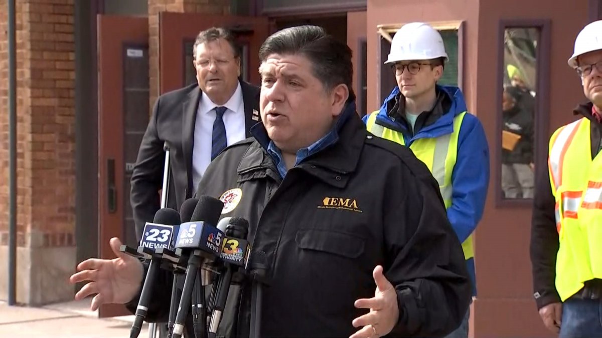 Pritzker Tours Tornado DamagedBelvidere After Roof Collapse Kills 1