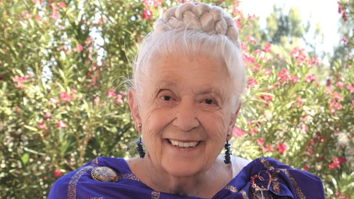 I'm a 102-Year-Old Doctor. Here's the No. 1 Thing the Healthiest and Happiest People I Know Never Do - Vimarsana News