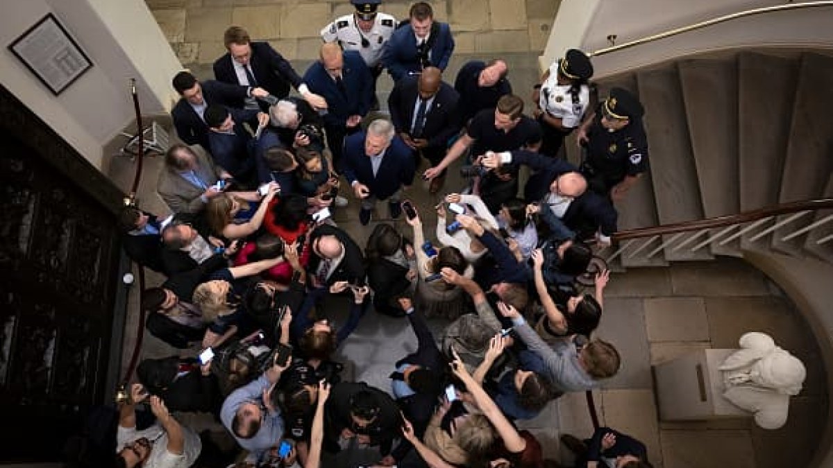Traders Turn Optimistic on Debt Ceiling Deal — and One Strategist Says It's a 'Market Opportunity' – NBC Chicago - Vimarsana News