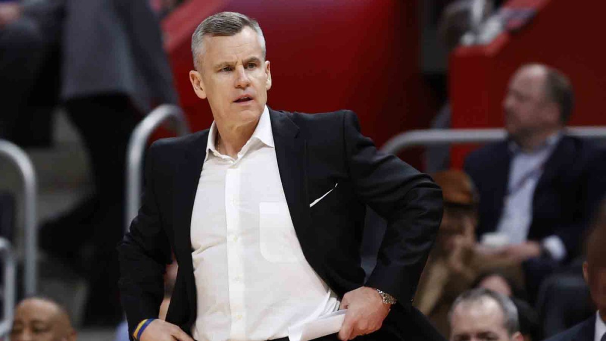 Bulls and coach Billy Donovan agree to a contract extension