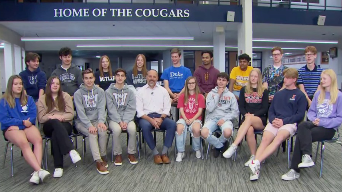 Illinois High School Graduation Features 12 Sets of Twins and 1 Set of Triplets in 2023 – NBC Chicago - Vimarsana News