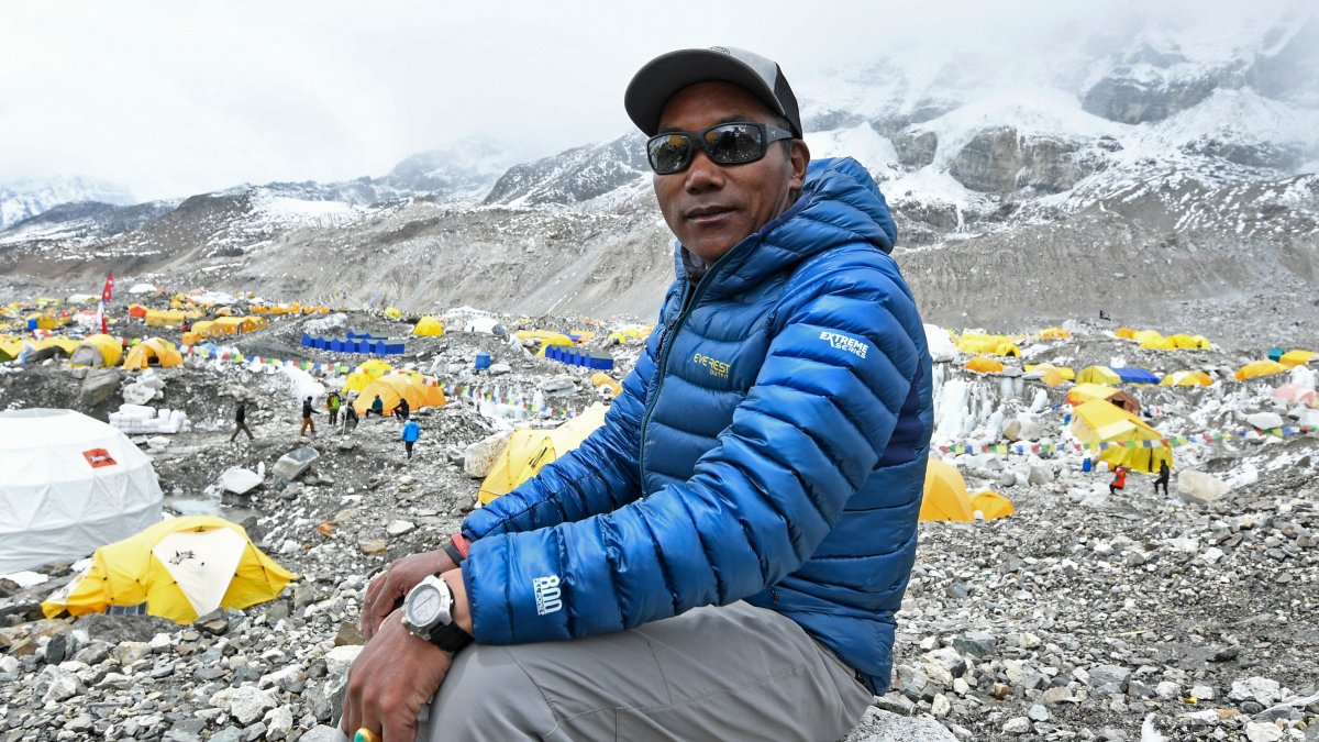 Kami Rita Scales Mount Everest for a Record 28th Time – NBC Chicago - Vimarsana News