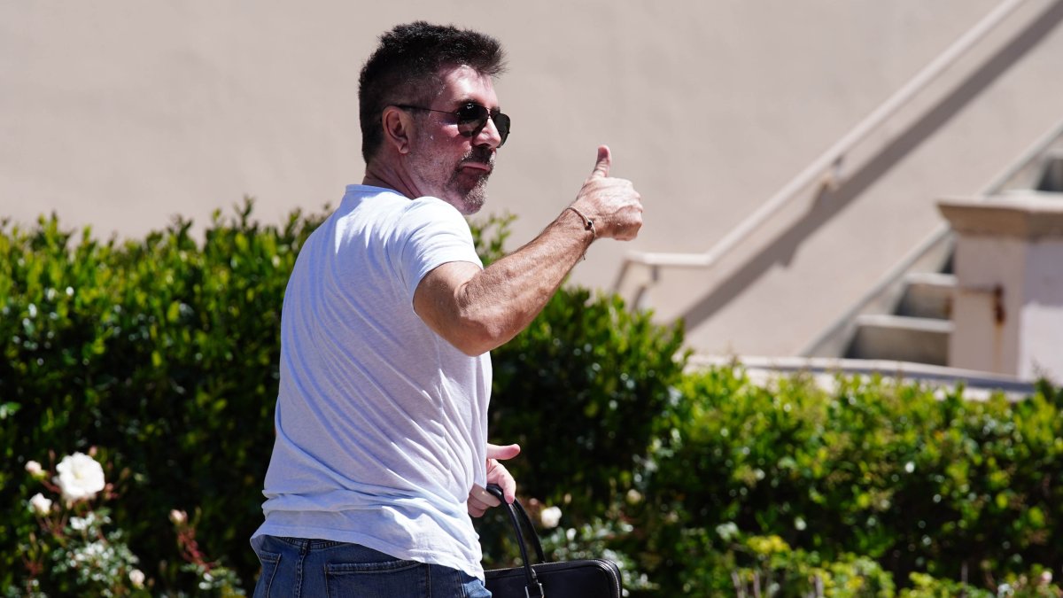 Simon Cowell Explains Why He Thinks His Devastating Bike Accident(06)