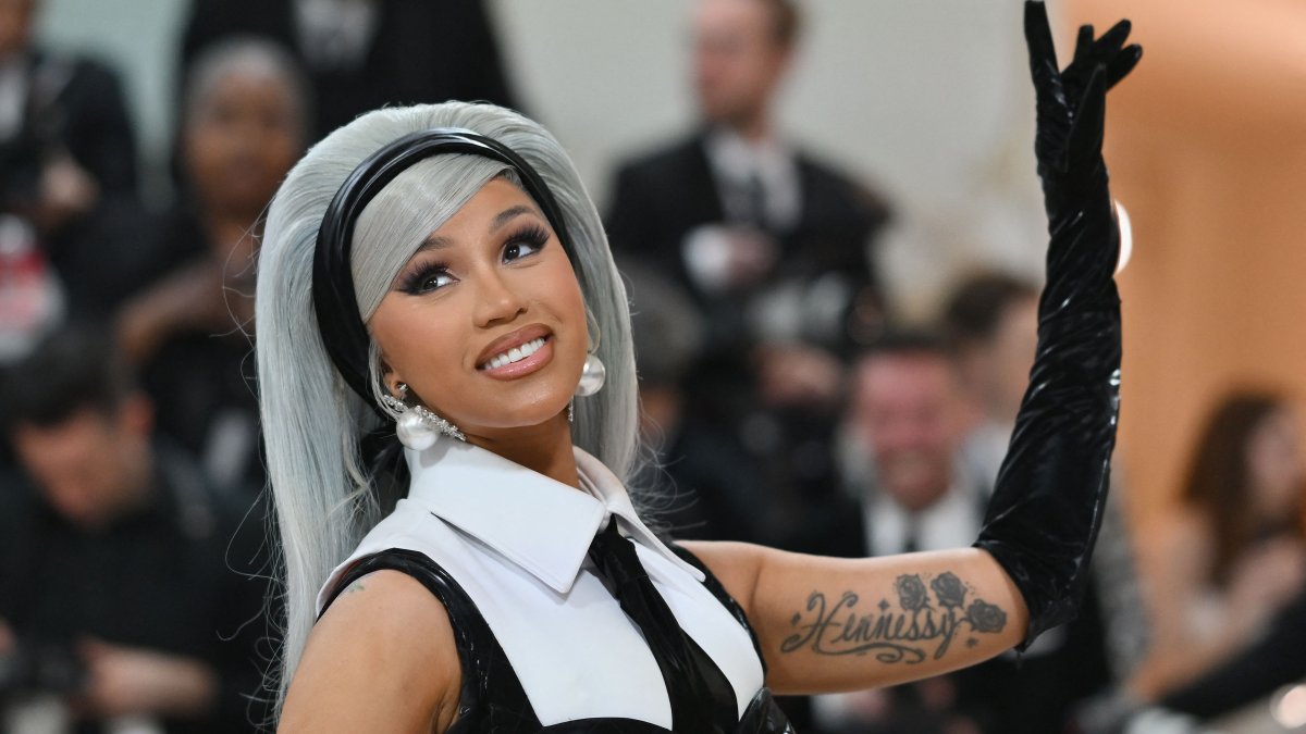 Cardi B Revealed What She Packs Her Daughter for Lunch – NBC Chicago - Vimarsana News