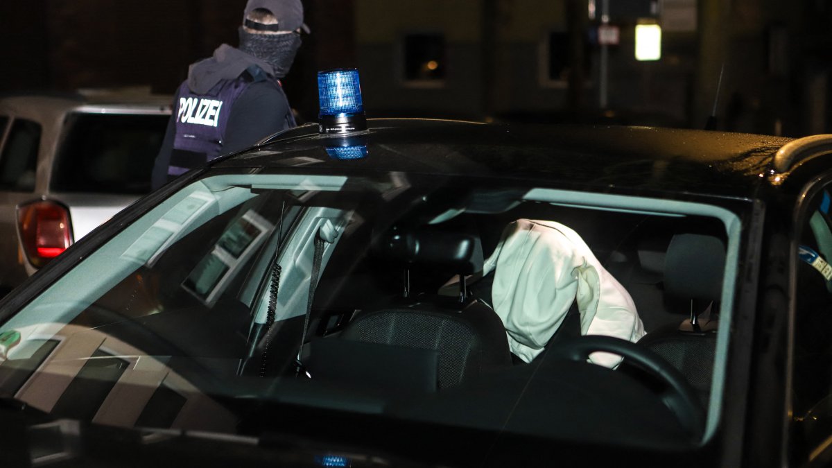 Around 100 Arrested in Germany, Italy Related To Mafia Group – NBC Chicago - Vimarsana News