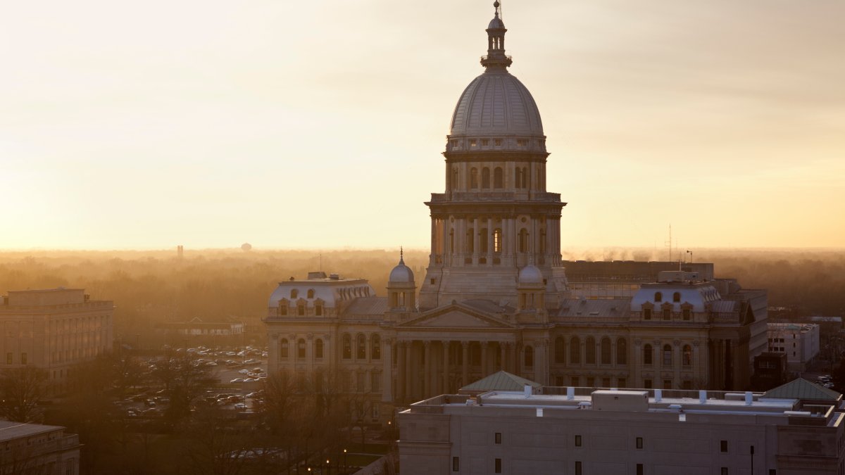 New Illinois laws tackle AI, ‘forever chemicals' and medical insurance