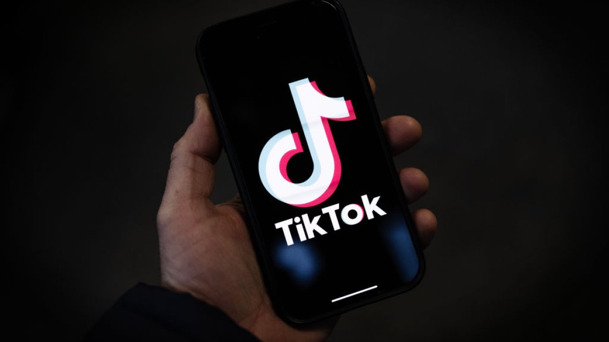 TikTok Will Pay Content Creators Who Make Popular Effects and Filters - Vimarsana News