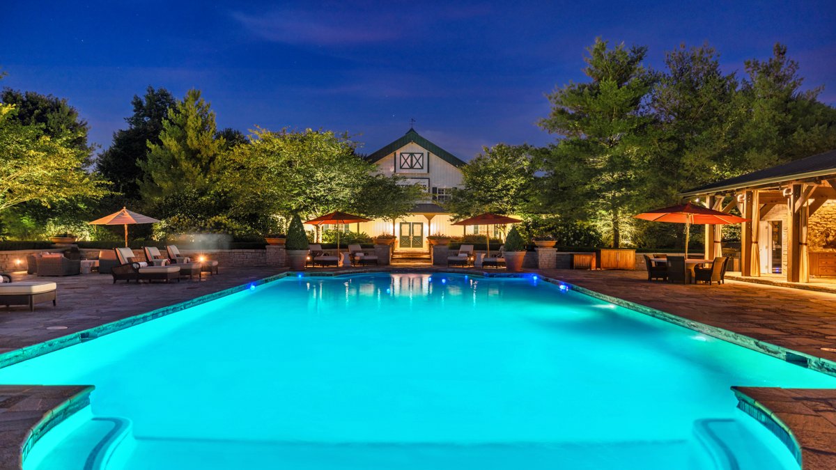 Santa Claus, Indiana, Home Listed for ‘RecordBreaking’ 48M. See