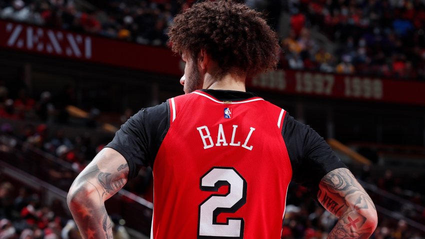 Bulls apply for injury exception due to Lonzo Ball's status for