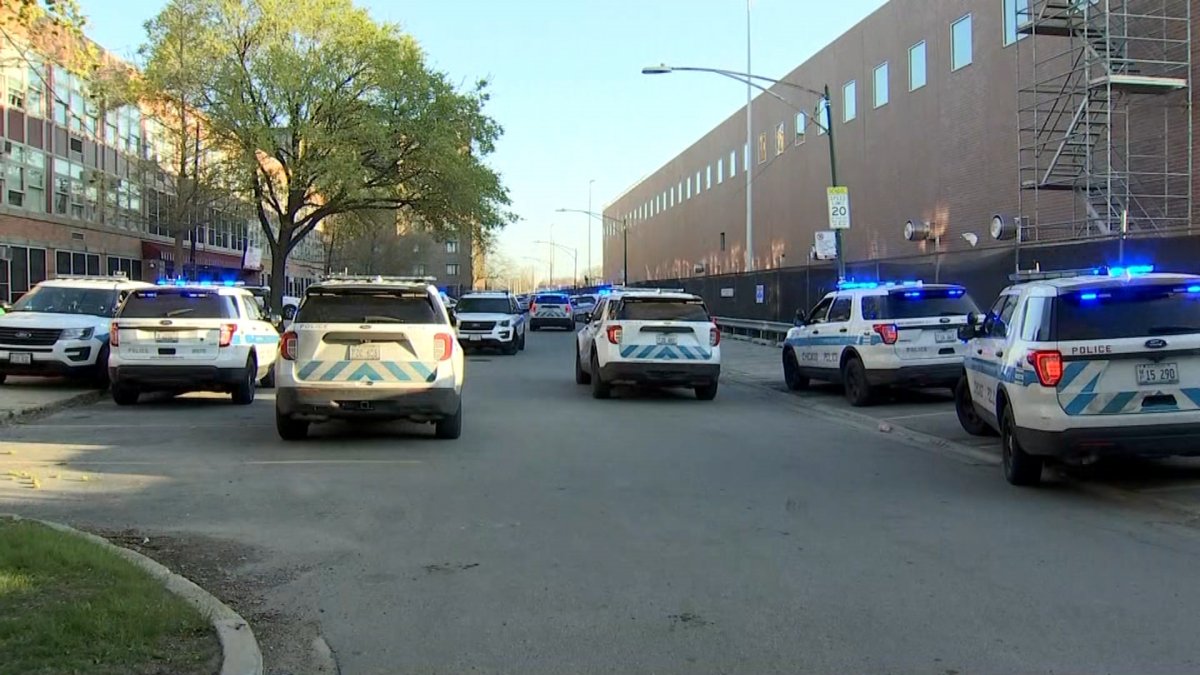 Chicago Shooting Near Parkway Gardens Apartment Complex Leaves 4