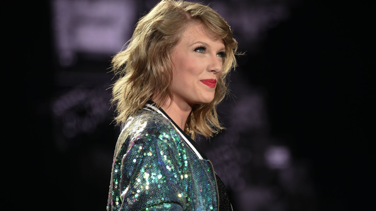 12 takeaways from Taylor Swifts &lsquo;New Heights appearance and the easter eggs found
