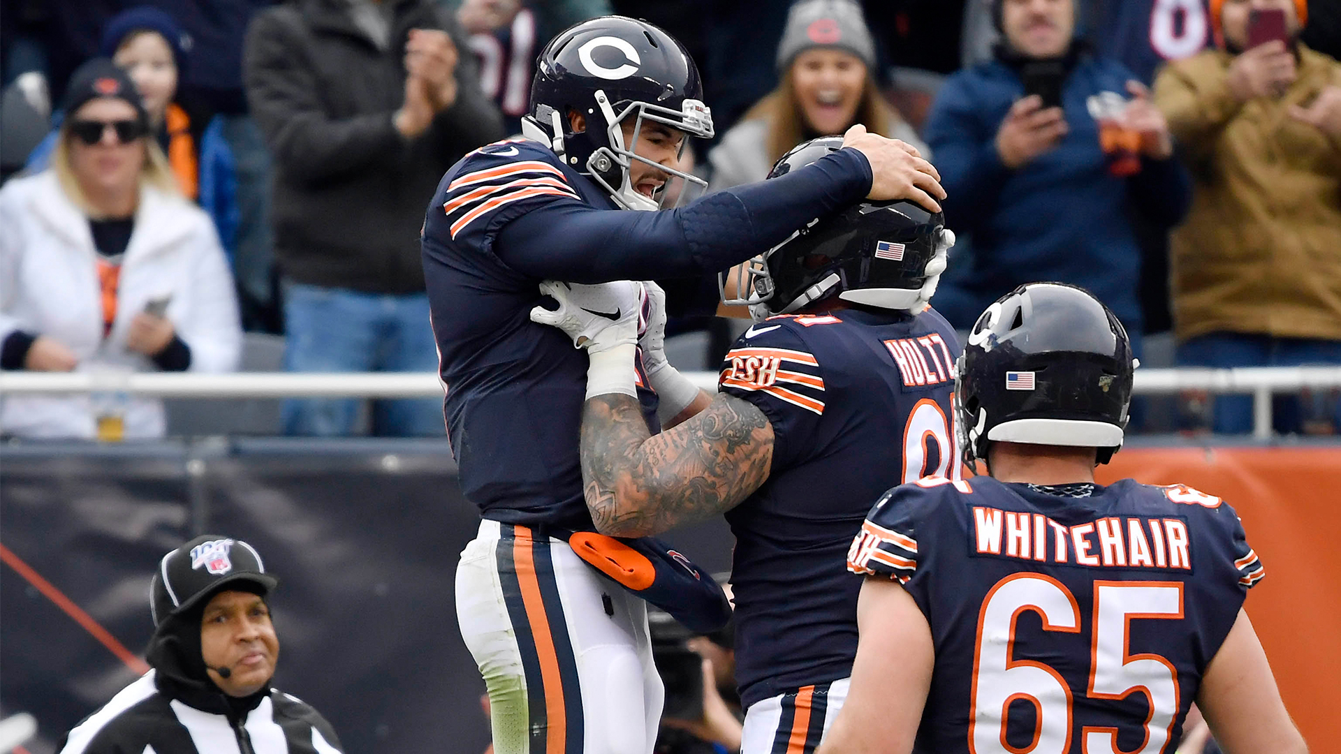 Bears' dominant rushing attack leads to 5th straight win, 24-15 over Eagles