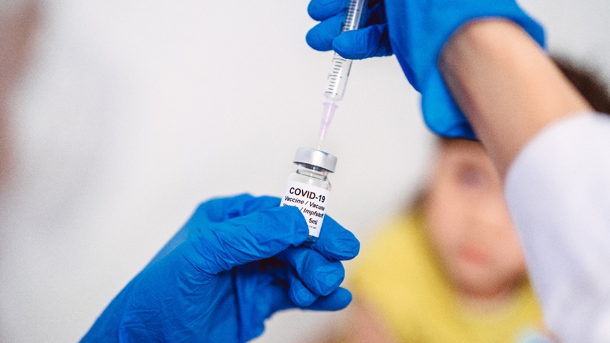 增强剂和疫苗之间有什么区别？如何保持最新？