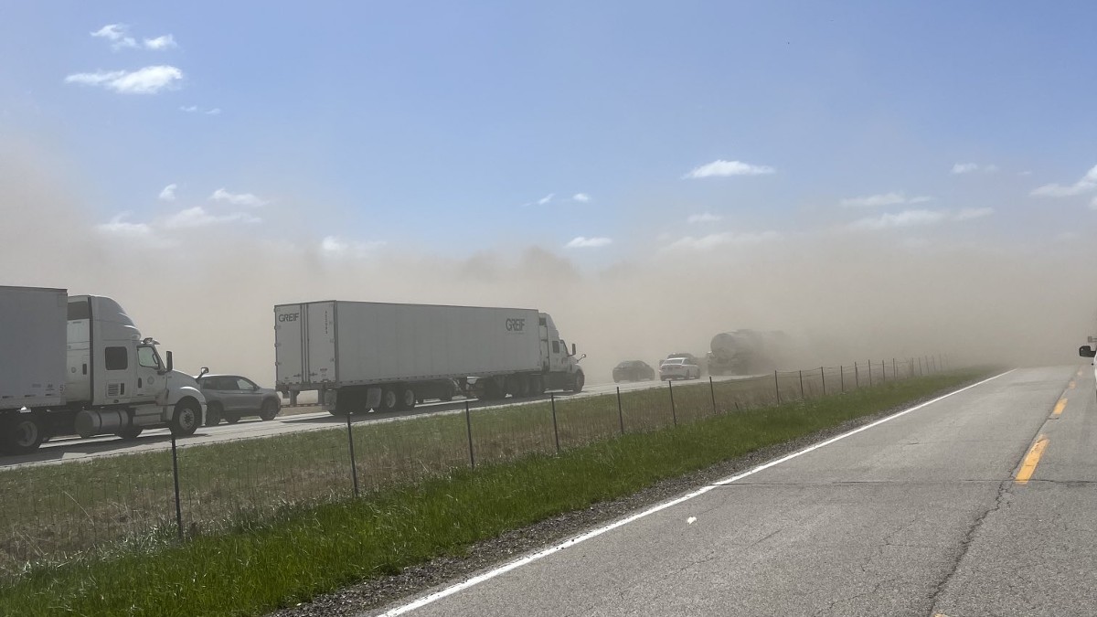 I55 Shut Down After ‘Large Crash’ Near Farmersville During Dust Storm