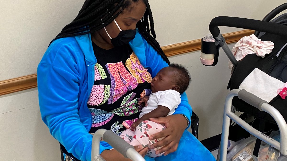 Chicago Health Center Working to Improve Morbidity Rates for Pregnant Black Women – NBC Chicago - Vimarsana News
