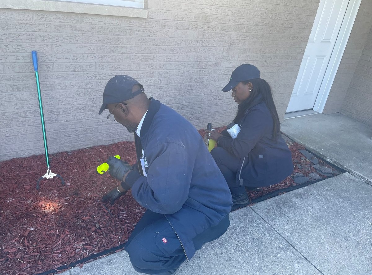 Chicago Woman Launches Pest Control Company to Follow Father’s Legacy ...