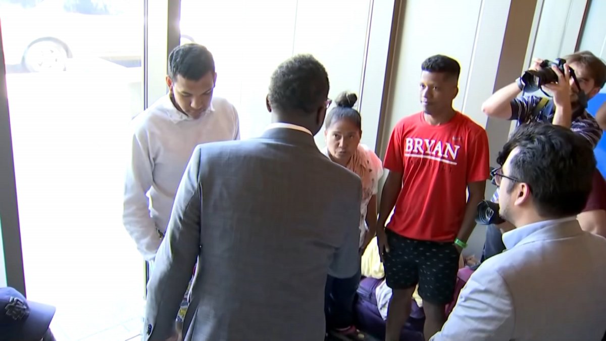 Pilsen Church Opens Its Doors To House Migrants in Chicago as More Shelters Sought - Vimarsana News