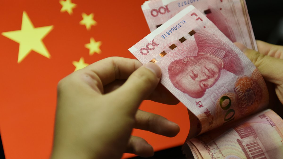 Asia Pushes Back on 'Excessive' Currency Moves Amid Enduring Dollar Strength – NBC Chicago - Vimarsana News