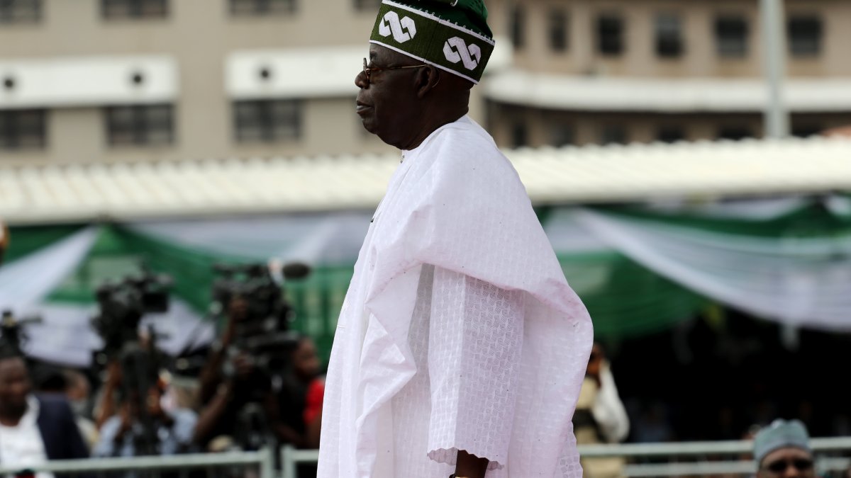 Nigeria's New President Vows to Deliver Economic Reboot as He Inherits 'a Broken Country' – NBC Chicago - Vimarsana News