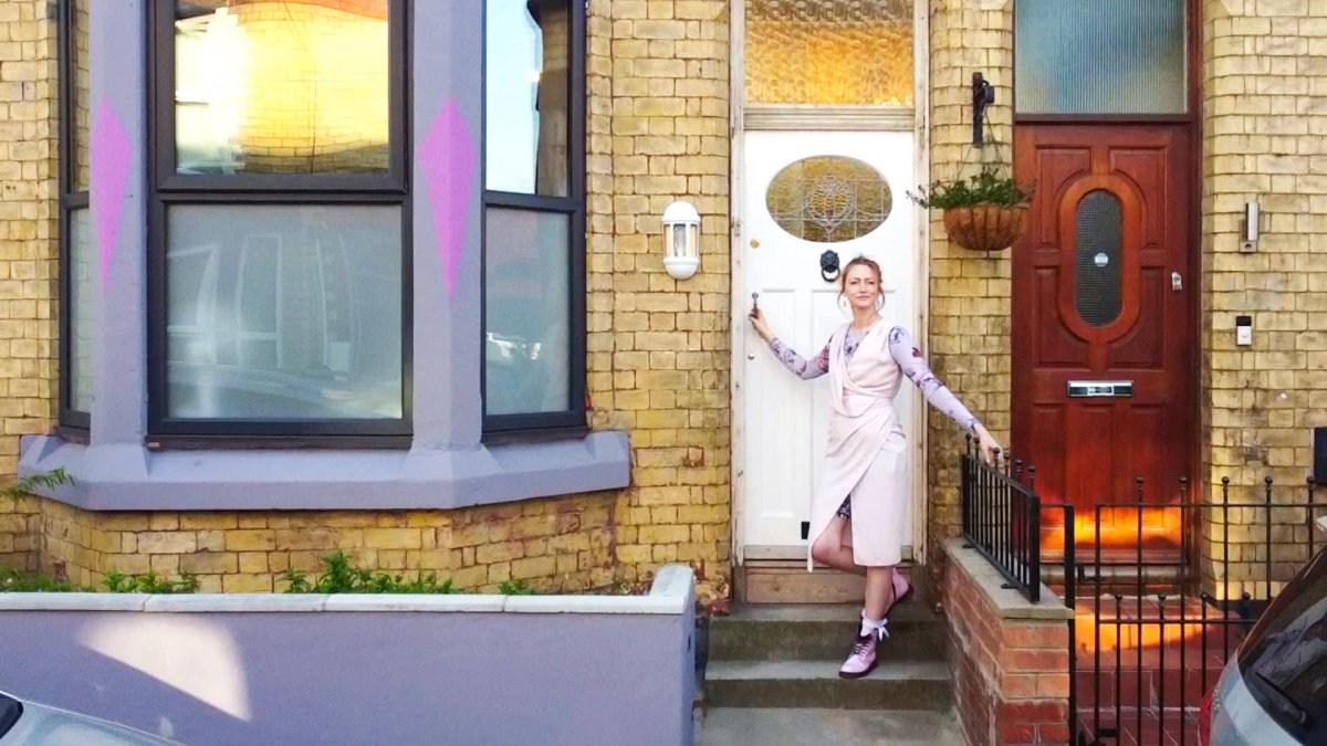 36-Year-Old Bought an Abandoned House for Just $1 and Fully Renovated It – NBC Chicago - Vimarsana News