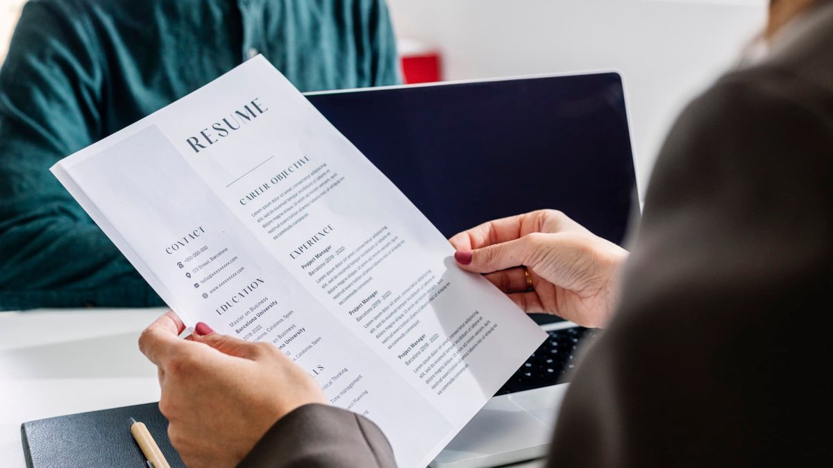 3 Resume Mistakes That Could Land Your Application in an AI Hiring Filter 'Black Hole' – NBC Chicago - Vimarsana News