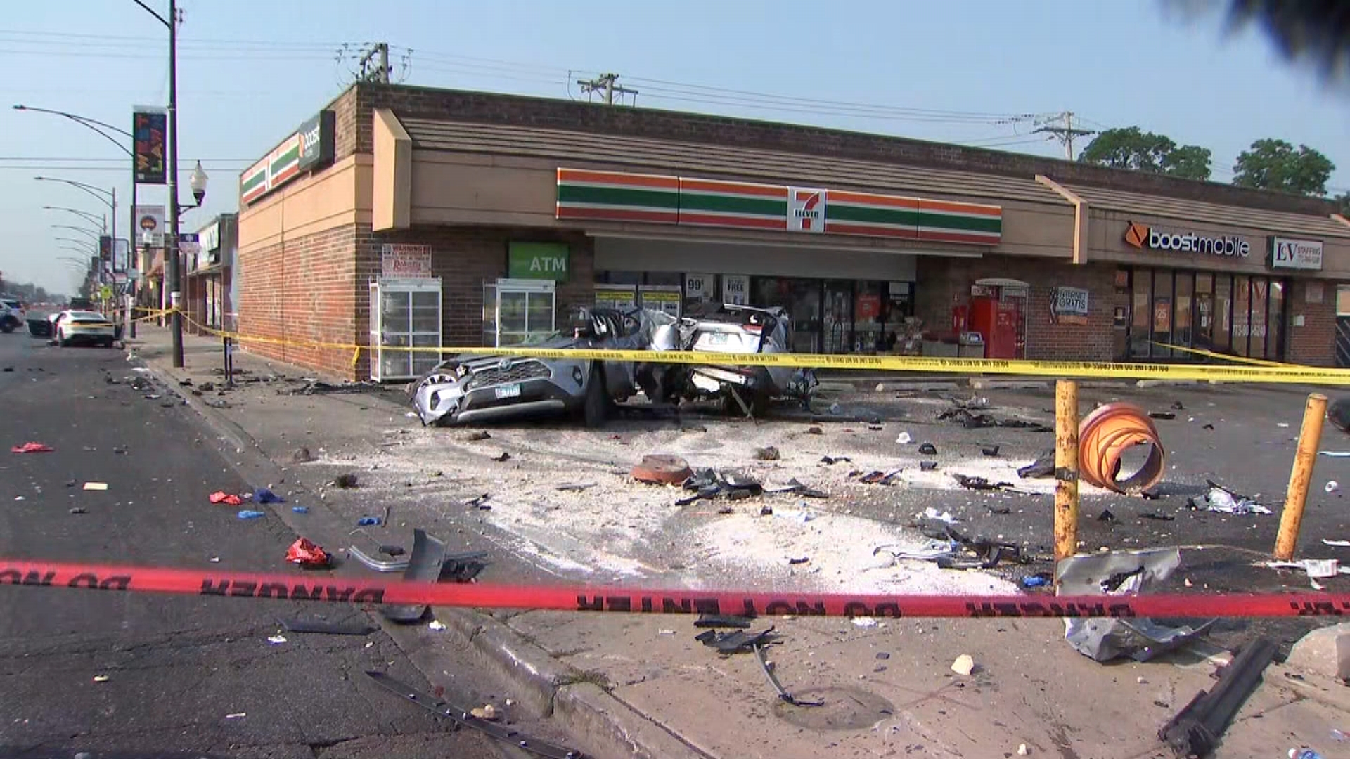 Chicago car crash today: Surveillance camera captures moments before car  split in half after 59th and Pulaski collision - ABC7 Chicago