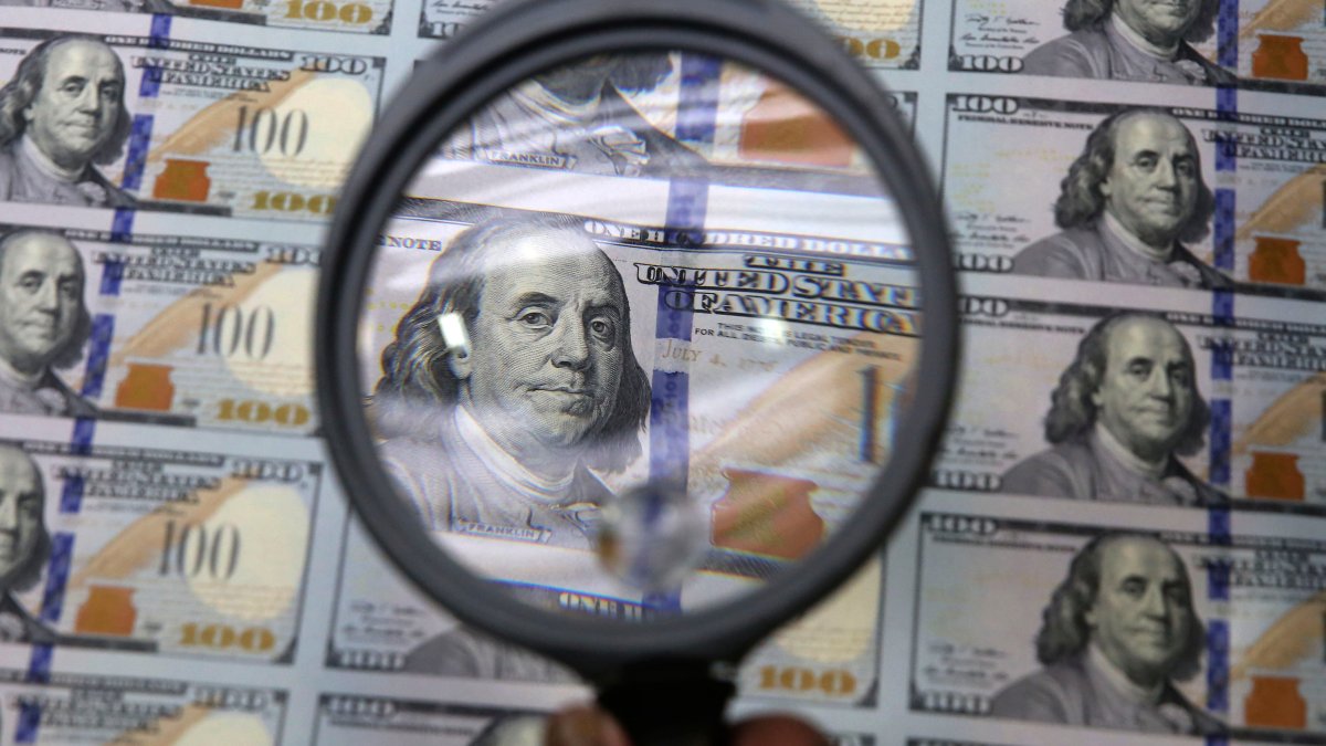 Billions in COVID-19 aid may have been stolen, federal watchdog says – NBC Chicago - Vimarsana News