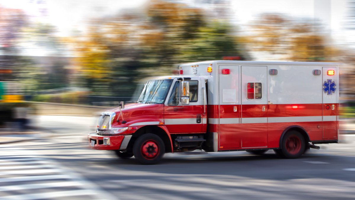 Bicyclist killed in Highland Park hit-and-run ID'd by Lake County Coroner - Vimarsana News