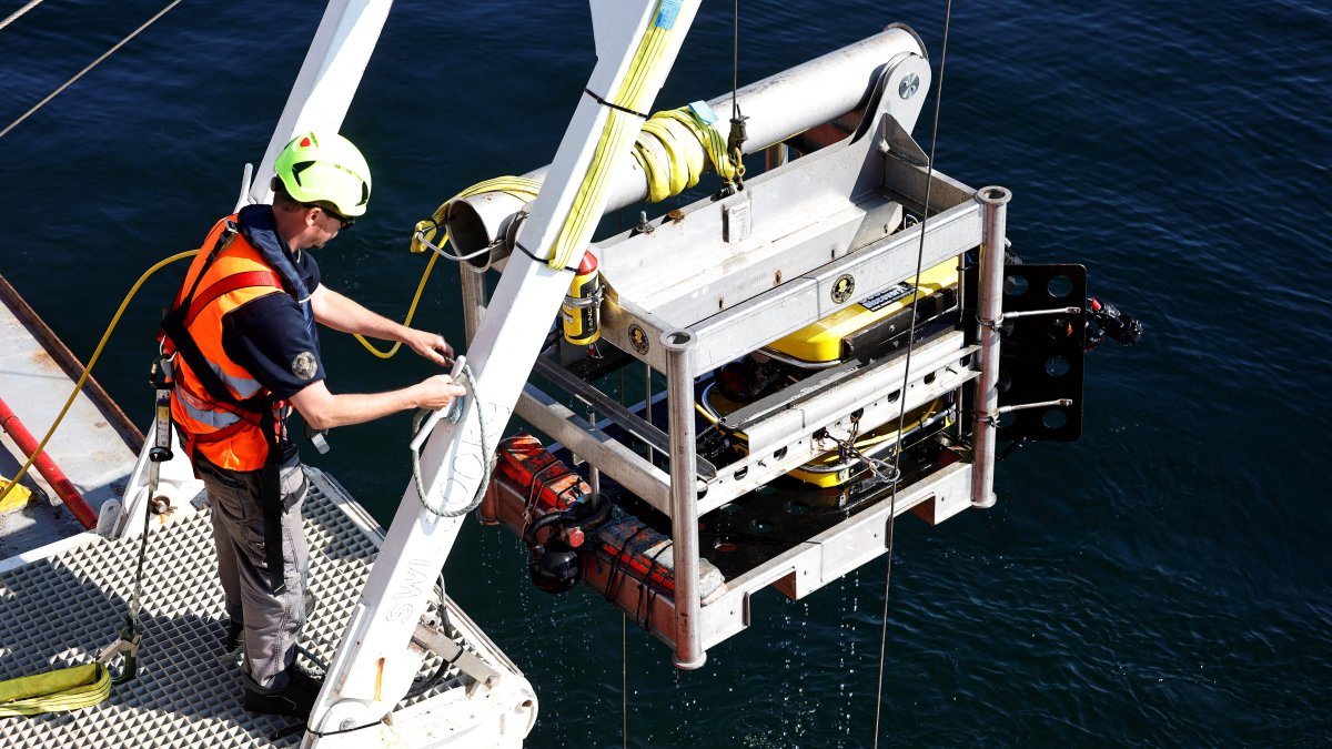 ROVs: These devices are searching for missing Titanic submersible – NBC Chicago - Vimarsana News