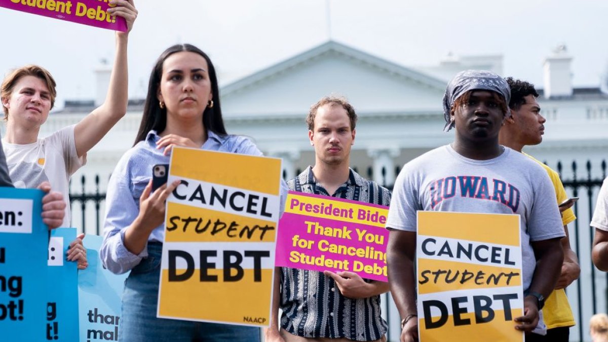 Student loan payment pause is ending. Here's everything you need to know – NBC Chicago - Vimarsana News