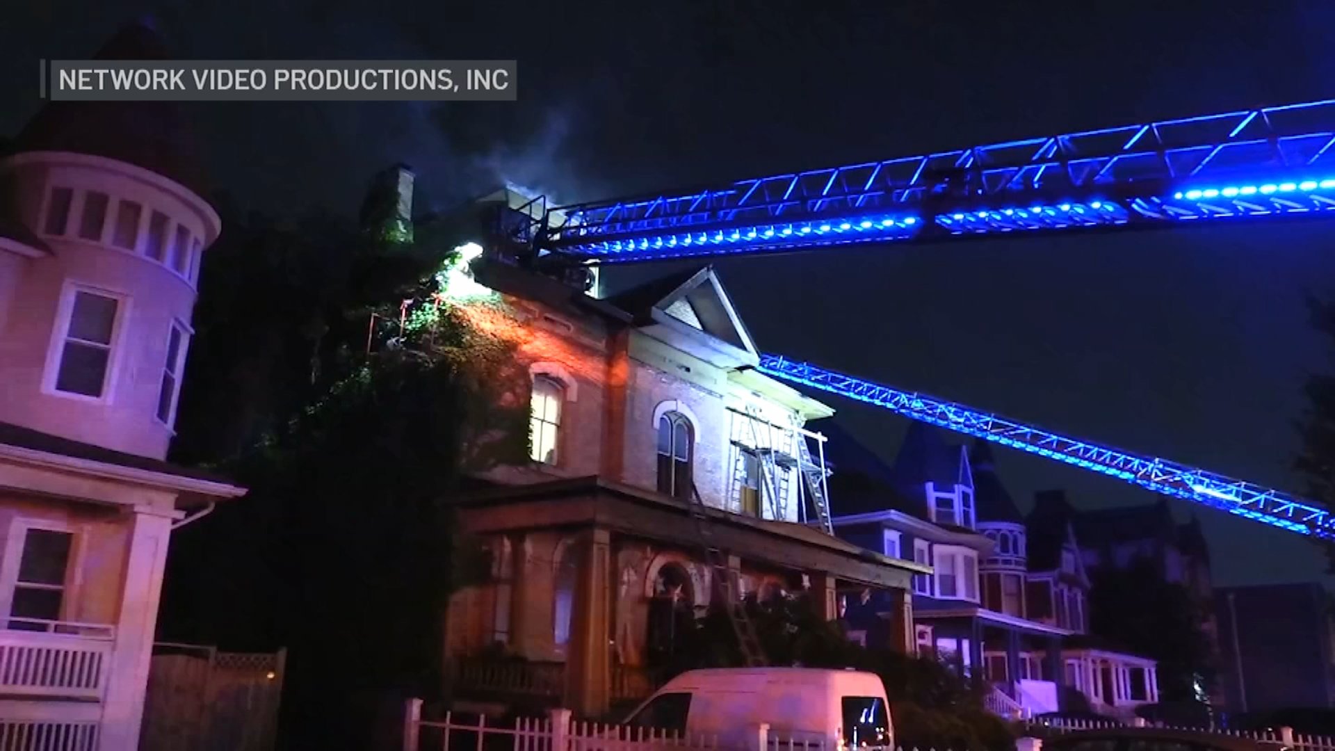 Historic 'Seth. P Warner' home in Chicago's Austin neighborhood catches fire; one firefighter injured – NBC Chicago - Vimarsana News