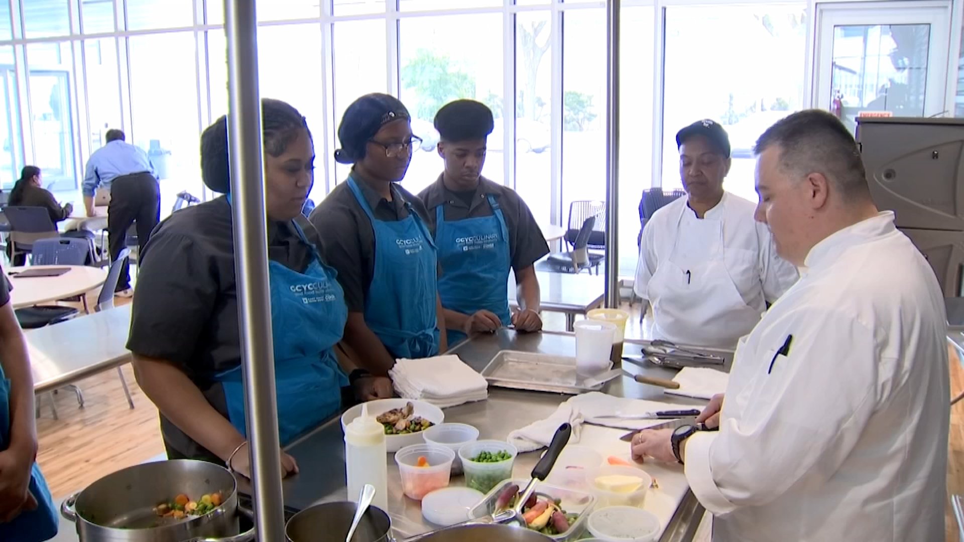 Culinary arts apprentices in Greater Grand Crossing get to practice real-world meal prep - Vimarsana News