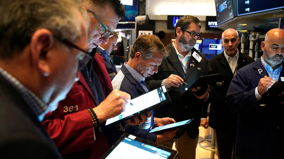 Global inflation pressures could become harder to manage – NBC Chicago - Vimarsana News