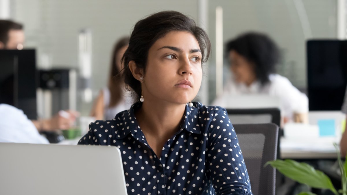 'Accent reduction' is racist to some but empowering to others. Here's a look at the controversy – NBC Chicago - Vimarsana News