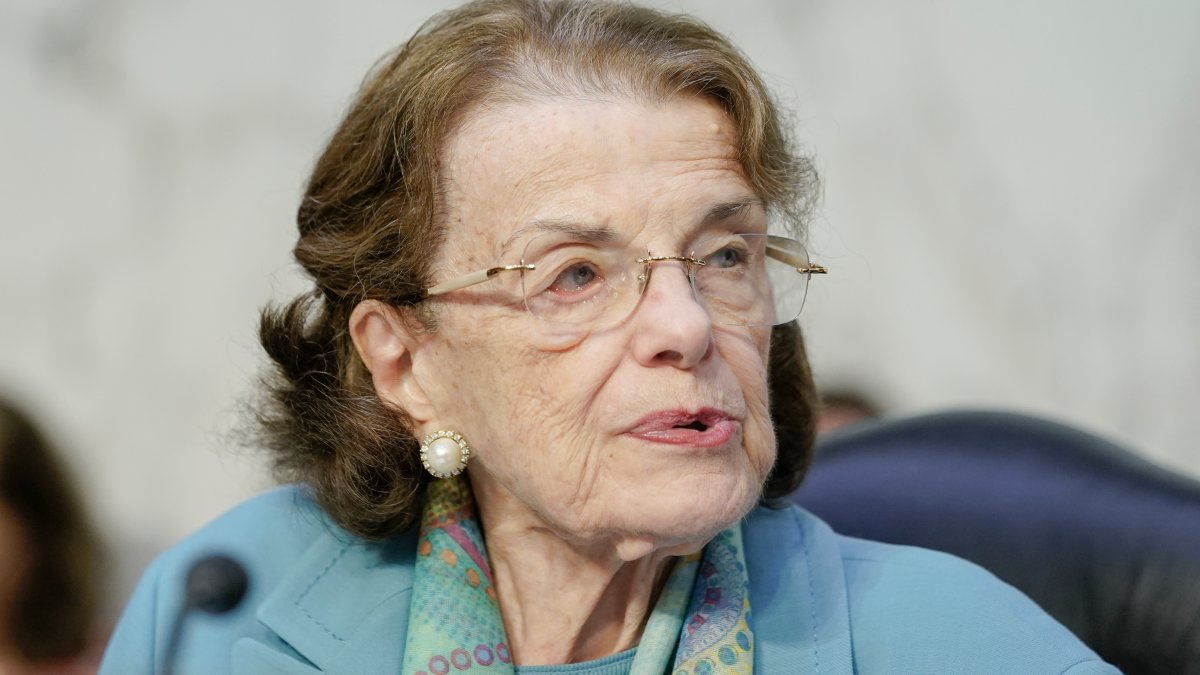 Sen. Dianne Feinstein dies at age 90 – NBC Chicago