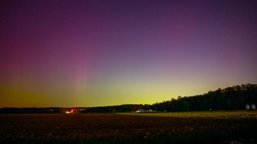 BLOOMINGTON, INDIANA, UNITED STATES – 2023/04/24: The Aurora Borealis (Northern Lights) can be seen from North Bottom Road in Bloomington, Indiana. (Photo by Jeremy Hogan/SOPA Images/LightRocket via Getty Images)