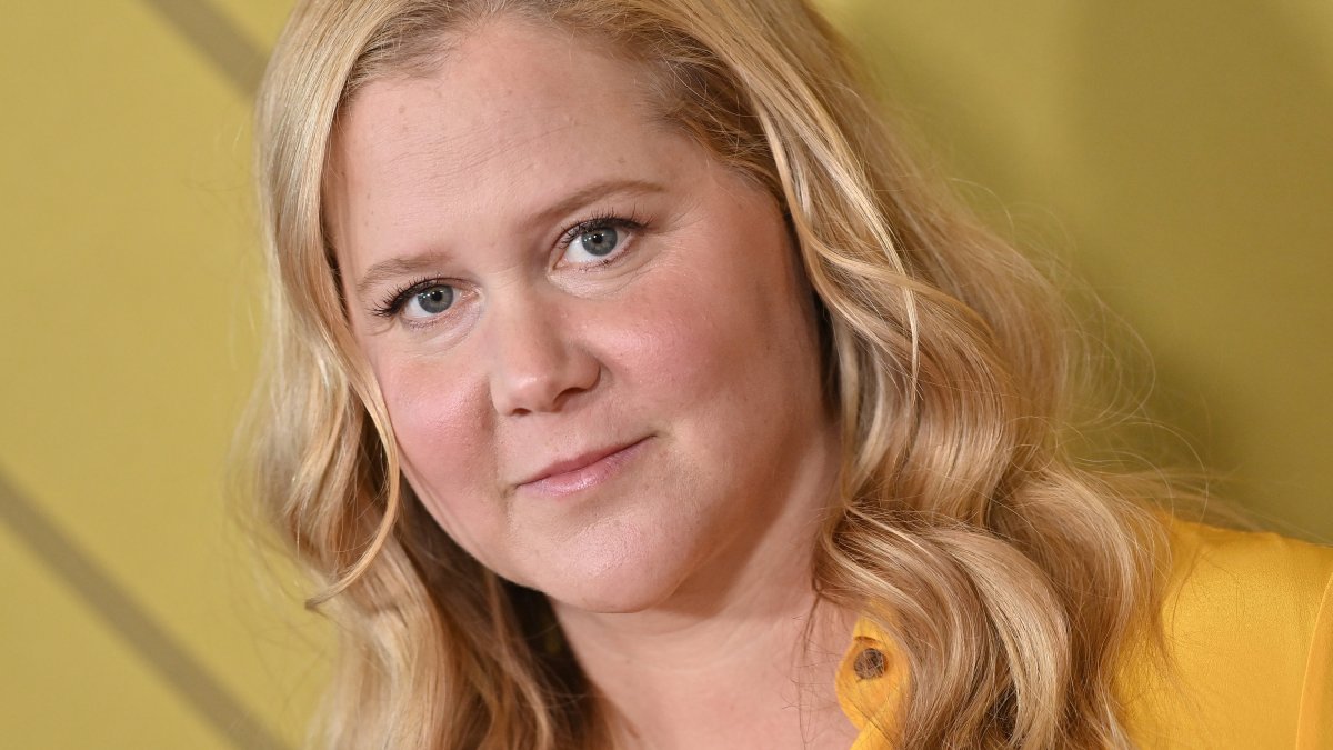 Amy Schumer Honors Women Killed In ‘trainwreck Movie Theater Shooting