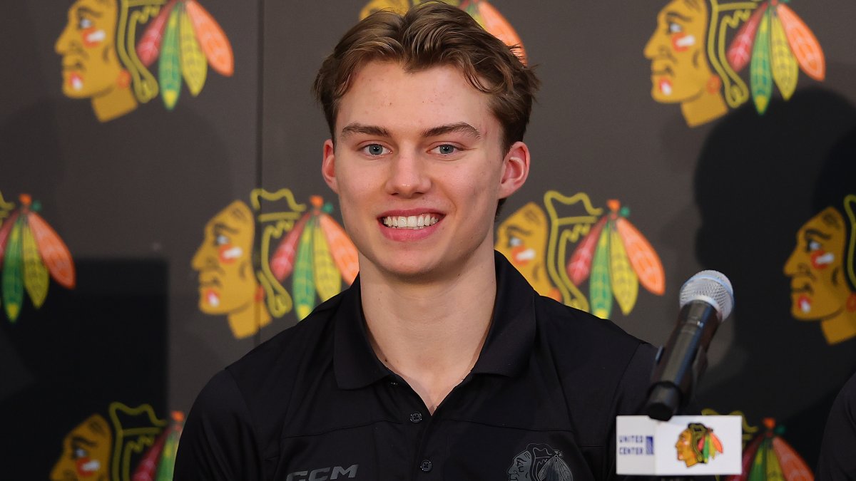 How much is Connor Bedard's contract with Blackhawks worth? Here's a breakdown