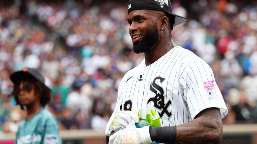 Luis Robert Jr. homers in return as Chicago White Sox top Chicago