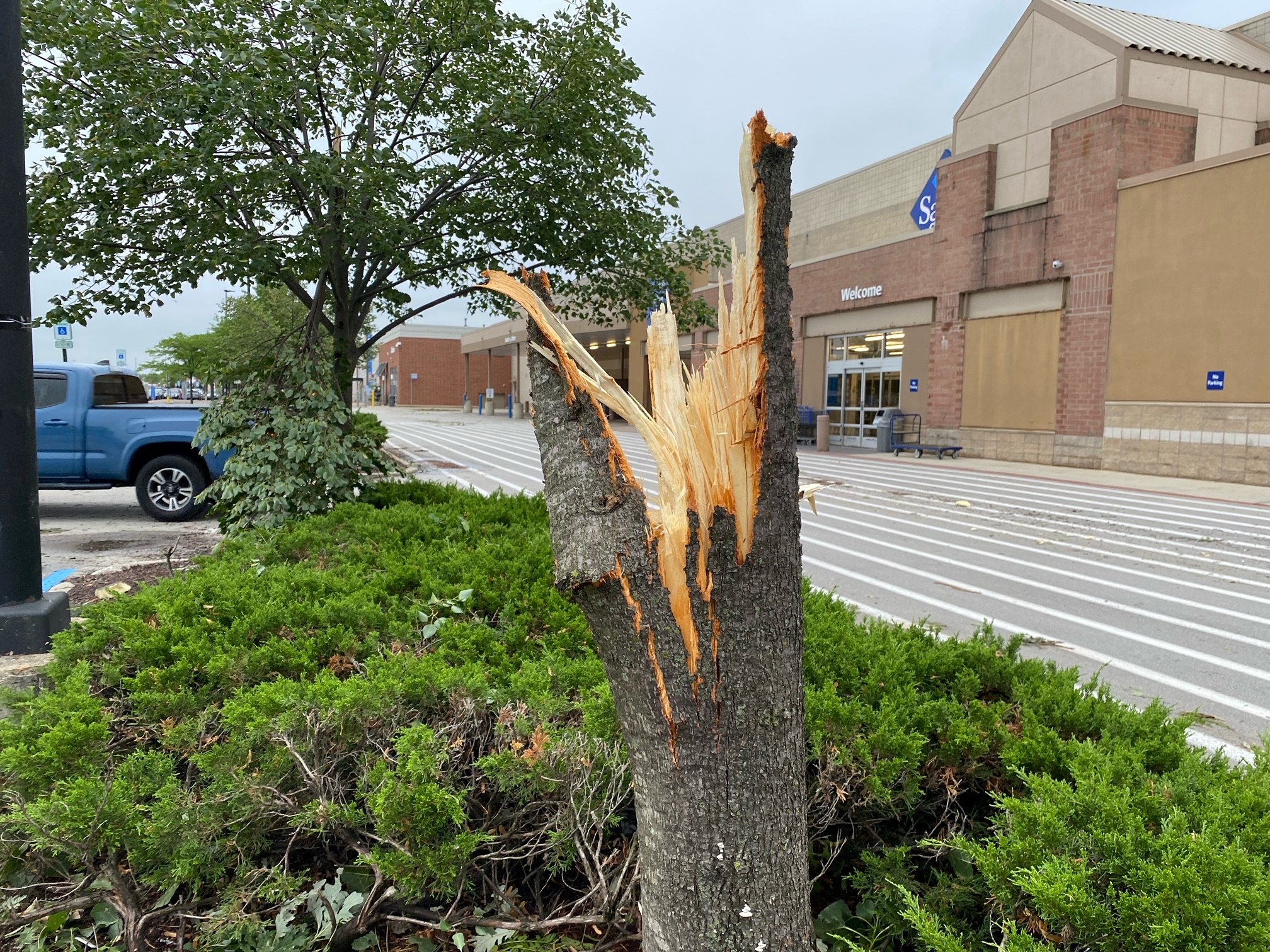 From Hodgkins to Elgin, severe weather, tornadoes cause extensive