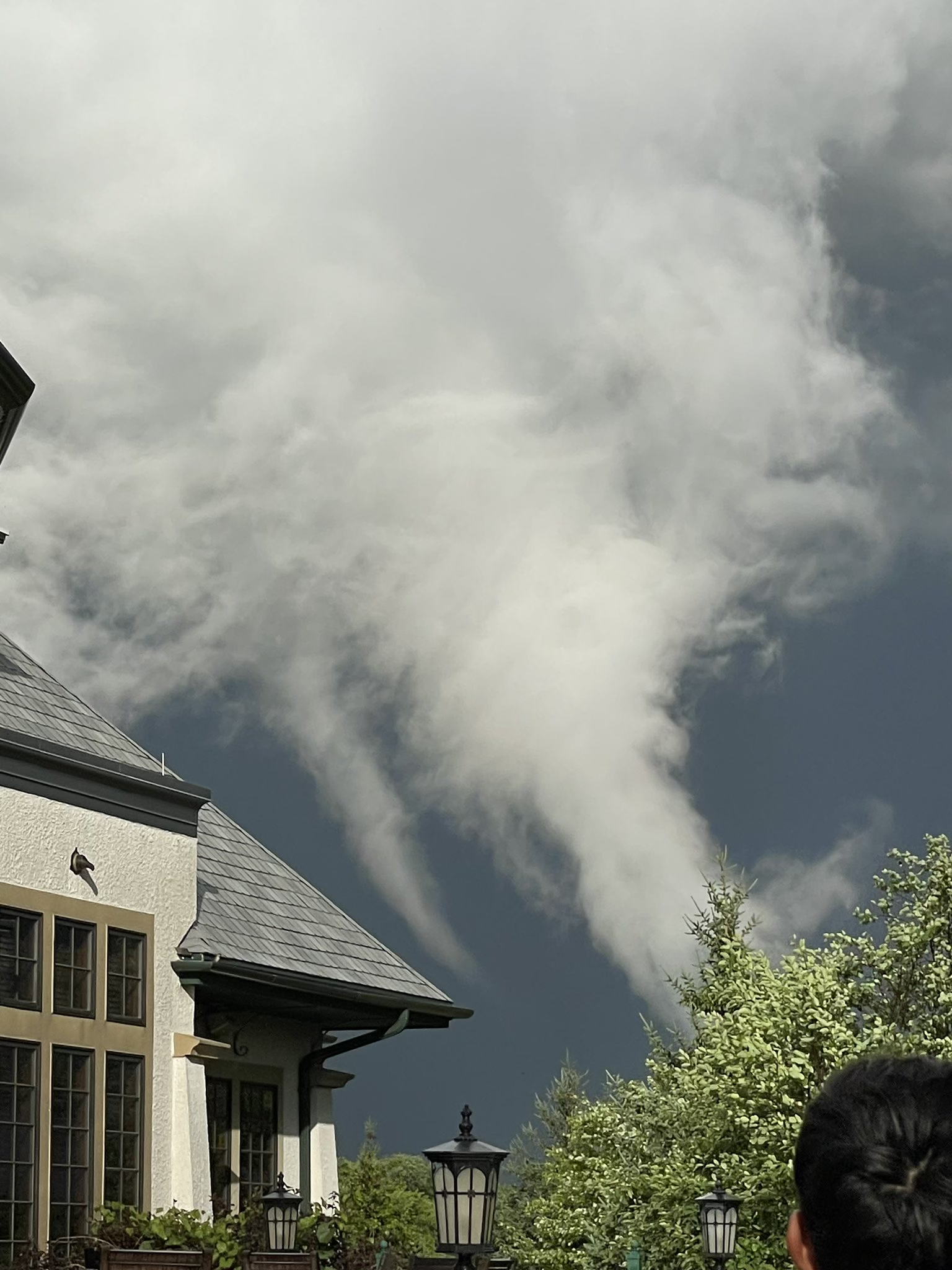 Images Capture Tornado Touchdowns, Dramatic Scenes Across Chicago Area ...