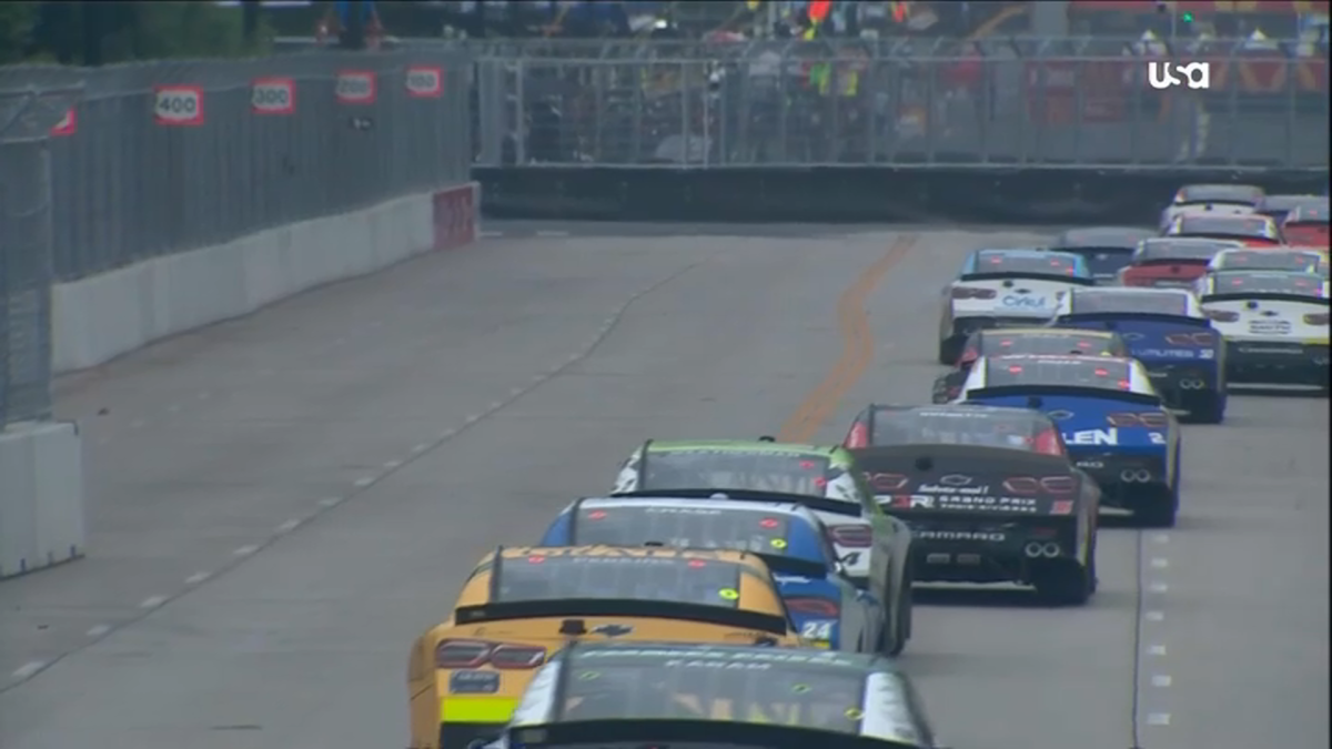 Michigan Avenue Traffic Jam Massive Pile Up Swallows Up Cars At Chicago Nascar Race 5430